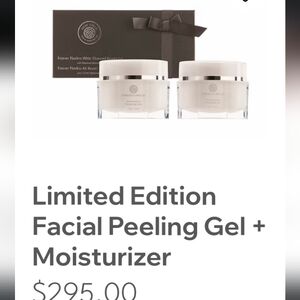 NIB Forever Flawless White Diamond Beauty Set Moisturize Cream & Facial Peel Gel